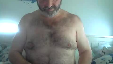 Snapshot of midhir chatting on 09-17-25, 01:35 kike online show from 09-17-25, 01:35