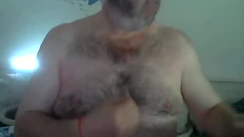 Snapshot of midhir chatting on 09-29-25, 02:00 kike online show from 09-29-25, 02:00