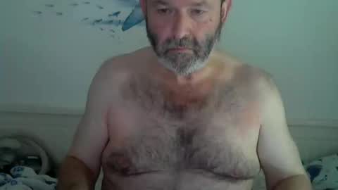 Snapshot of midhir chatting on 10-02-25, 01:40 kike online show from 10-02-25, 01:40