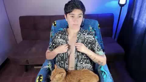 Snapshot of midnight07_ chatting on 10-28-25, 03:25 Blue online show from 10-28-25, 03:25