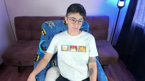 Blue online show from 06-02-26, 03:25
