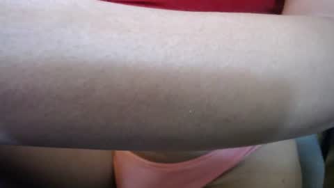 Snapshot of midnight_boner03 chatting on 11-05-25, 07:30 selena online show from 11-05-25, 07:30