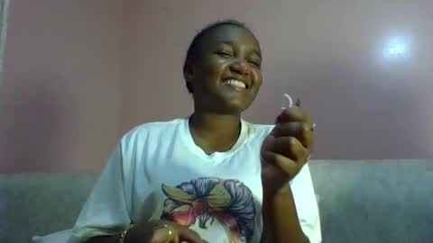 Snapshot of midnight_sexy chatting on 06-04-26, 10:27 midnight_sexy online show from 06-04-26, 10:27