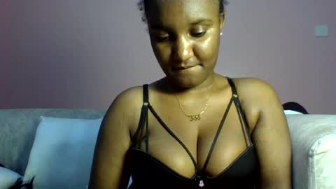 Snapshot of midnight_sexy chatting on 06-30-26, 05:41 midnight_sexy online show from 06-30-26, 05:41