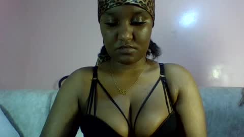 Snapshot of midnight_sexy chatting on 07-21-26, 05:59 midnight_sexy online show from 07-21-26, 05:59