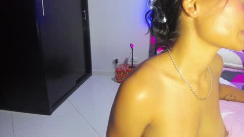 Snapshot of midnight_vk chatting on 12-21-24, 06:30 VanyaKlaus online show from 12-21-24, 06:30