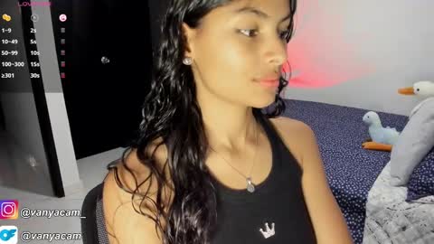 Snapshot of midnight_vk chatting on 10-01-25, 10:49 VanyaKlaus online show from 10-01-25, 10:49