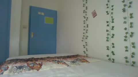 Snapshot of midnightkelly chatting on 03-03-26, 10:43 Naught Kelly online show from 03-03-26, 10:43