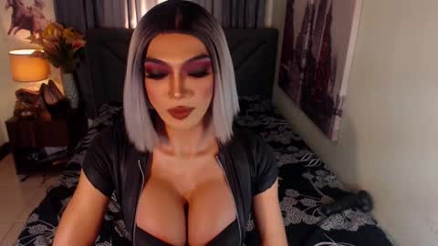 Snapshot of midnightscentxx chatting on 01-13-25, 09:08 KATE online show from 01-13-25, 09:08