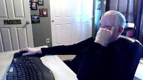 midwestdad09 online show from 02-28-26, 03:24