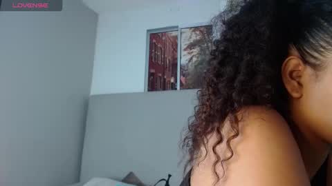 Snapshot of miel_alisha chatting on 03-18-26, 12:19 miel online show from 03-18-26, 12:19