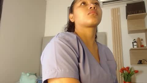 Snapshot of miel_alisha chatting on 03-25-26, 12:11 miel online show from 03-25-26, 12:11