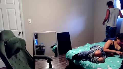 mifriend1998 online show from 03-11-26, 11:11