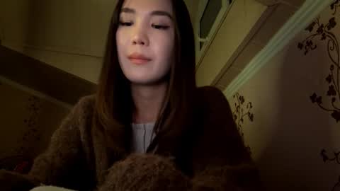 Snapshot of migdaliafenlon chatting on 11-06-25, 03:24 Nova online show from 11-06-25, 03:24