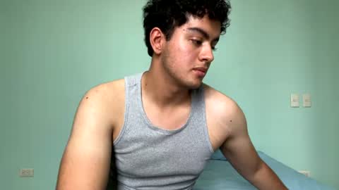 Snapshot of migguev chatting on 06-30-26, 05:58 migguev online show from 06-30-26, 05:58