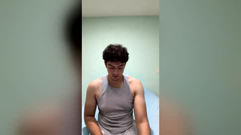 Snapshot of migguev chatting on 07-04-26, 01:23 migguev online show from 07-04-26, 01:23