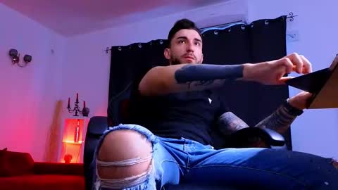 MightyAaron online show from 01-11-26, 06:51