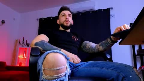 MightyAaron online show from 03-01-26, 04:25