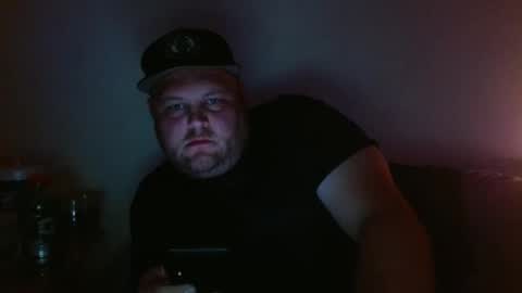 Miggy online show from 10-05-25, 03:27