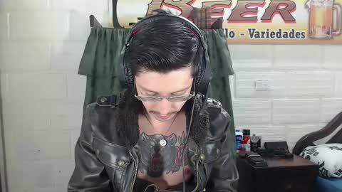 Snapshot of miguel__98 chatting on 04-27-26, 11:30 Miguel Independent Model online show from 04-27-26, 11:30