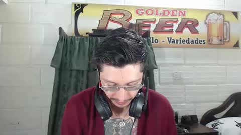 Snapshot of miguel__98 chatting on 04-30-26, 01:28 Miguel Independent Model online show from 04-30-26, 01:28