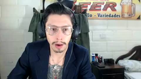 Snapshot of miguel__98 chatting on 06-15-26, 12:18 Miguel Independent Model online show from 06-15-26, 12:18