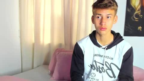 Miguel Hernandez online show from 12-14-24, 03:58