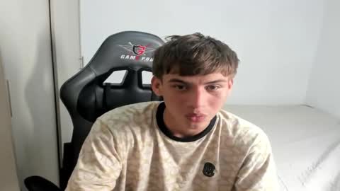 Miguel Hernandez online show from 09-22-25, 11:12