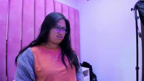 Snapshot of miha_smith chatting on 11-25-25, 03:39 Miha online show from 11-25-25, 03:39