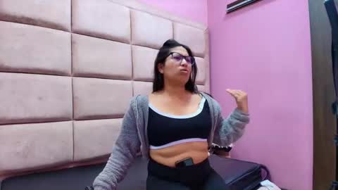 Snapshot of miha_smith chatting on 01-15-26, 03:33 Miha online show from 01-15-26, 03:33