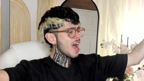 MIHAIL LEROY finally independent model online show from 01-09-25, 01:50