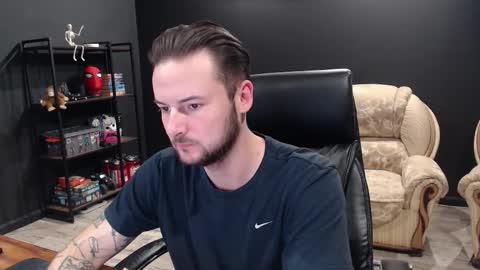 Misha Winchester online show from 11-12-25, 10:48