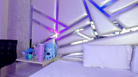 MIA 3 online show from 09-25-25, 03:10