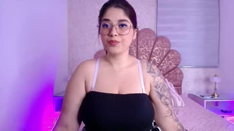 Snapshot of miia_01_ chatting on 11-27-25, 11:56 Mia online show from 11-27-25, 11:56