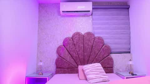 Snapshot of miia_01_ chatting on 12-03-25, 11:52 Mia online show from 12-03-25, 11:52