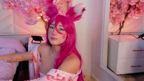 Snapshot of miia__baker chatting on 10-03-25, 12:13 online show from 10-03-25, 12:13