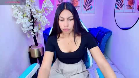 MIIA COLLINS online show from 02-19-26, 12:45