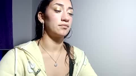Snapshot of miia__strog chatting on 09-22-25, 08:22 Mmia strog online show from 09-22-25, 08:22