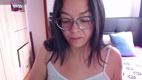 Snapshot of miia_big1boobs chatting on 01-27-25, 03:50 miia big1boobs online show from 01-27-25, 03:50