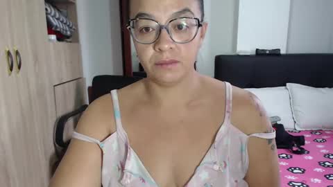 Snapshot of miia_big1boobs chatting on 03-05-25, 12:22 miia big1boobs online show from 03-05-25, 12:22