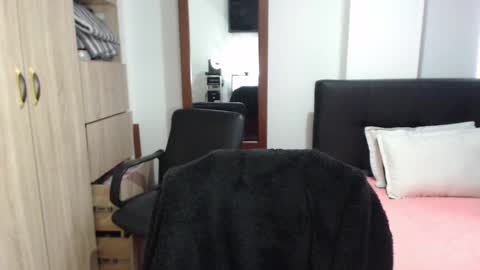 Snapshot of miia_big1boobs chatting on 03-11-25, 09:04 miia big1boobs online show from 03-11-25, 09:04