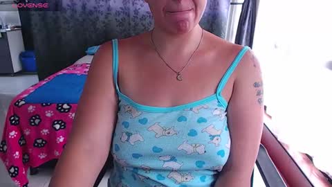 Snapshot of miia_big1boobs chatting on 09-19-25, 01:56 miia big1boobs online show from 09-19-25, 01:56