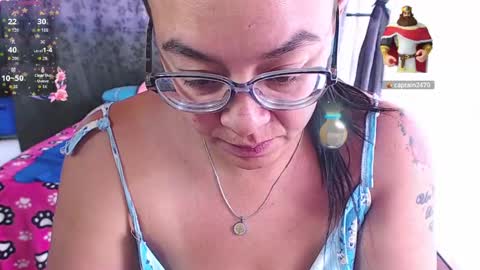 Snapshot of miia_big1boobs chatting on 09-26-25, 03:05 miia big1boobs online show from 09-26-25, 03:05