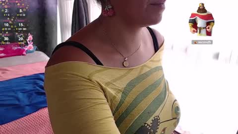 Snapshot of miia_big1boobs chatting on 10-28-25, 03:25 miia big1boobs online show from 10-28-25, 03:25