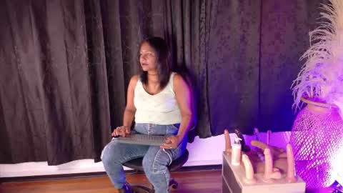 Snapshot of miia_blace chatting on 06-20-26, 09:23 miia_blace online show from 06-20-26, 09:23