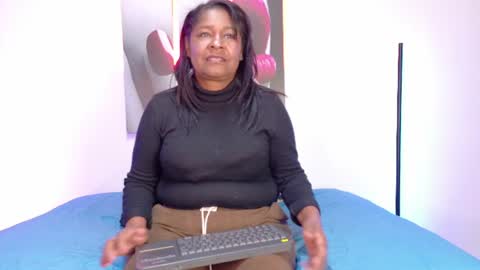 Snapshot of miia_blace chatting on 06-25-26, 04:34 miia_blace online show from 06-25-26, 04:34