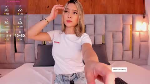 Mia  online show from 03-04-26, 12:11