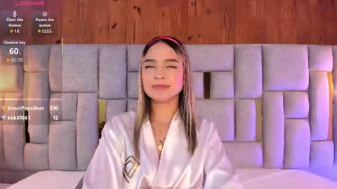 Mia  online show from 07-06-26, 03:03