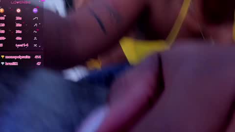 Miia Schwarz  online show from 12-14-24, 05:25