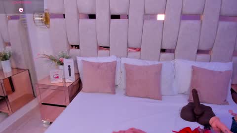 Miia Schwarz  online show from 01-17-25, 10:56